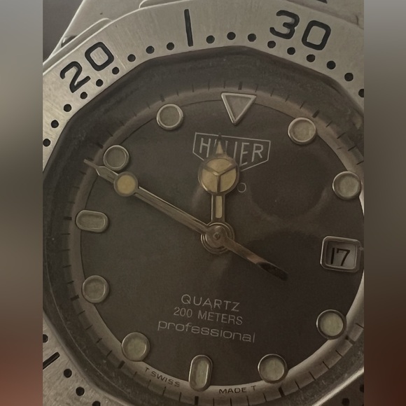 Women’s Tag Heuer watch - Picture 3 of 4